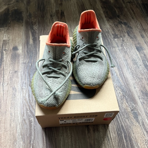 Adidas Yeezy Boost 350 desert sage size